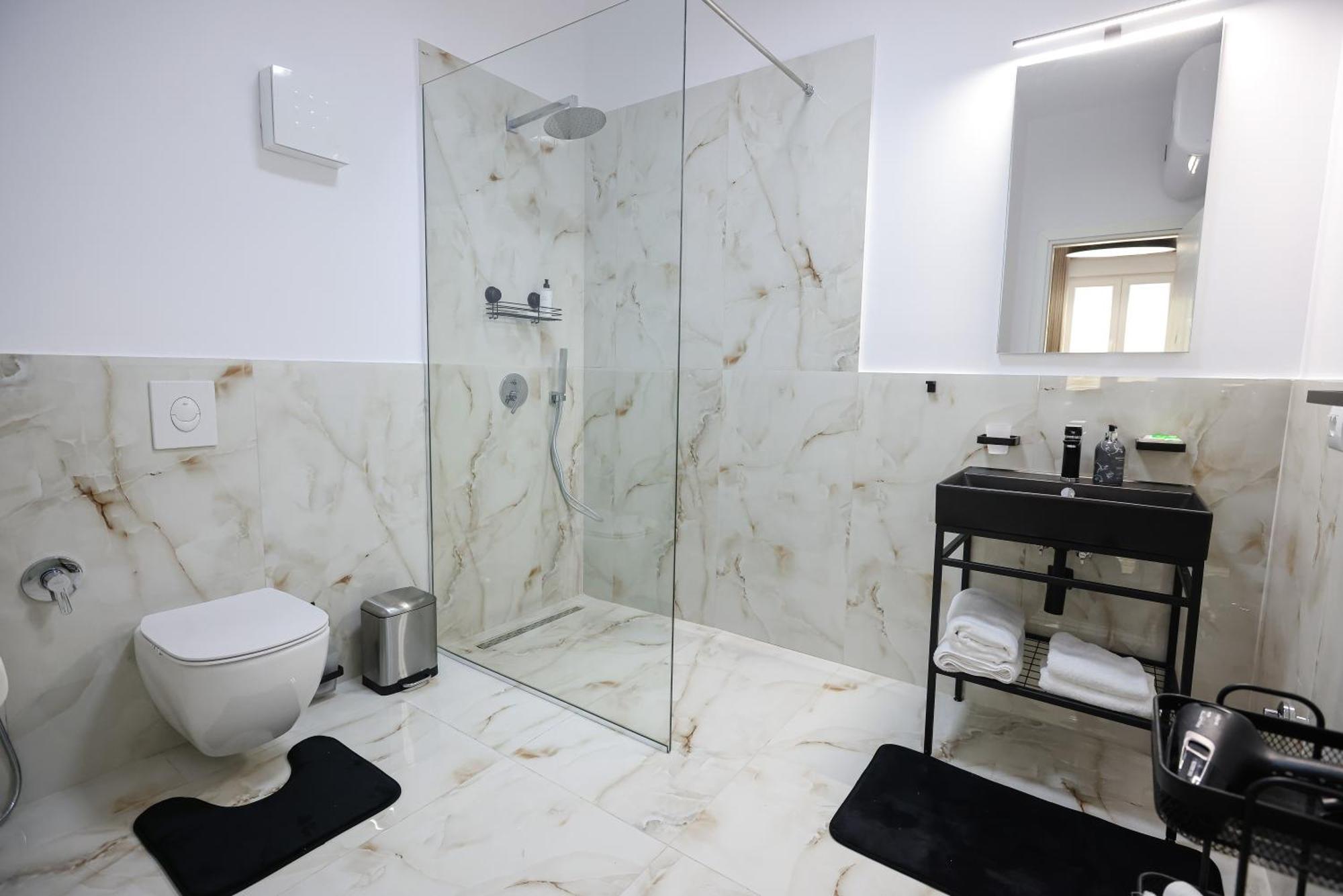 Vila Ferdinand Modern Rooms In Tirana'S Center Ruang foto